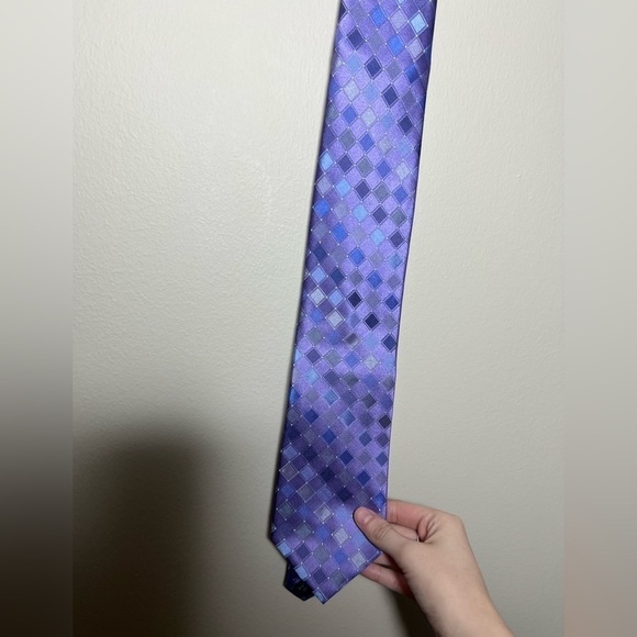 Van Heusen Purple Silk Tie - Picture 2 of 4